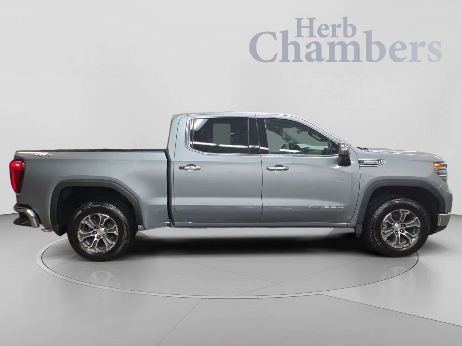 Used 2026 GMC Sierra 1500 SLT AWD/4WD image 11