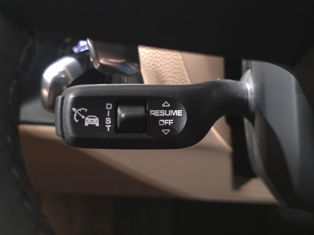 New 2026 Porsche Macan AWD/4WD image 25