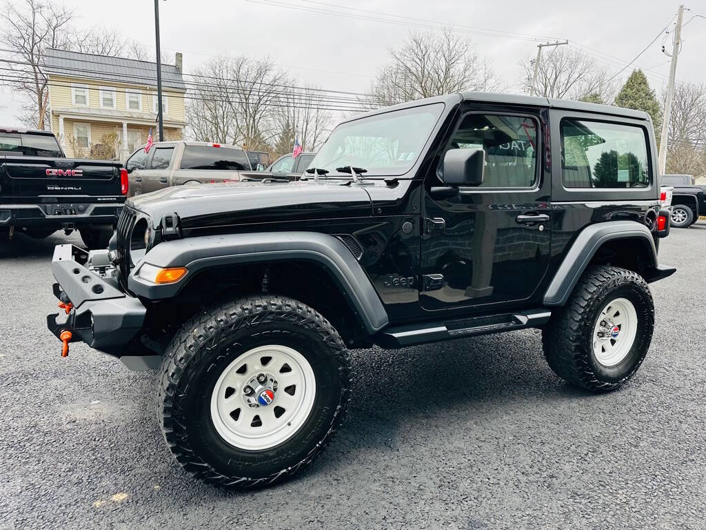 Used 2023 Jeep Wrangler Sport AWD/4WD image 3