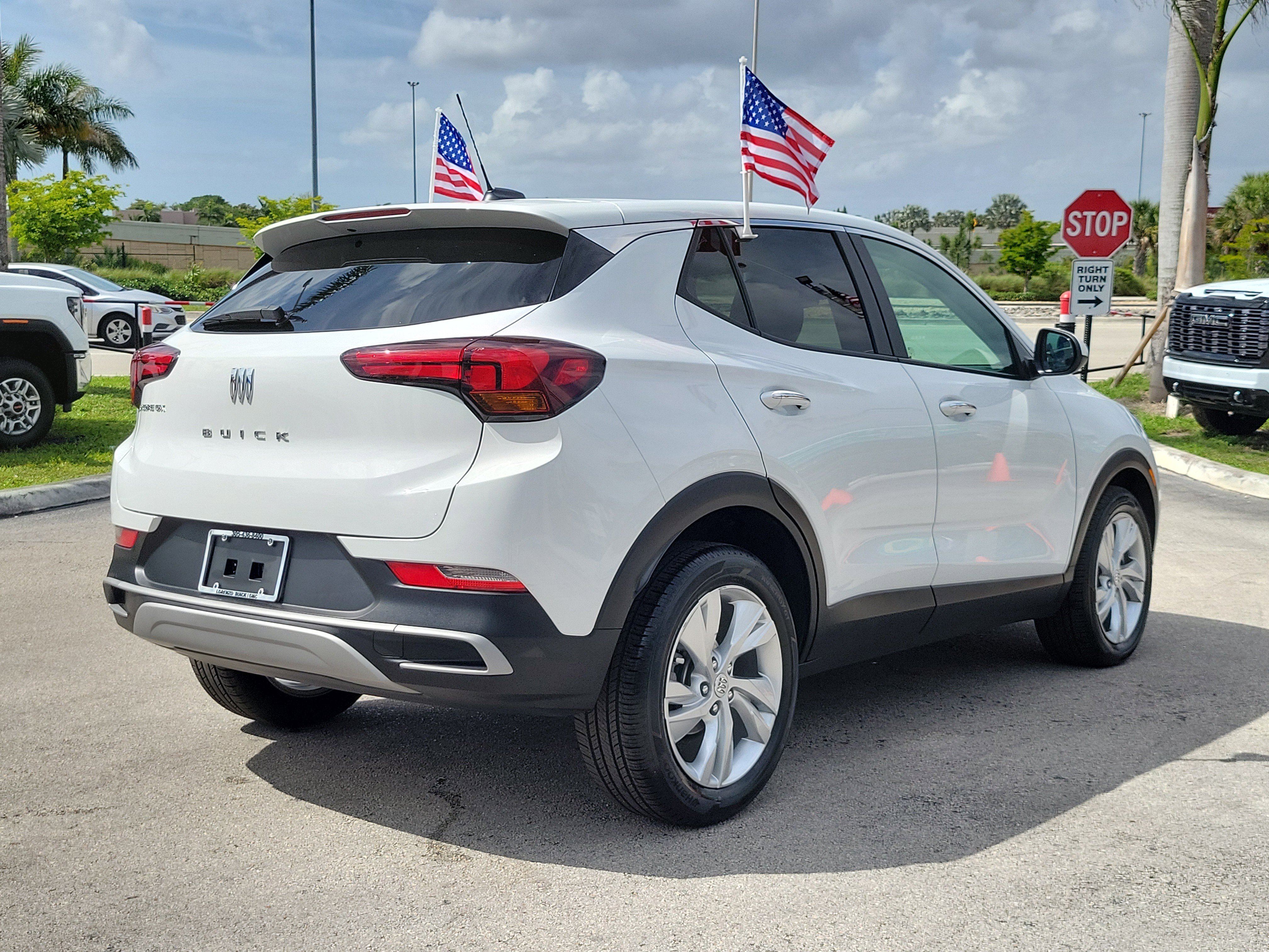 Used 2024 Buick Encore GX Preferred FWD image 5