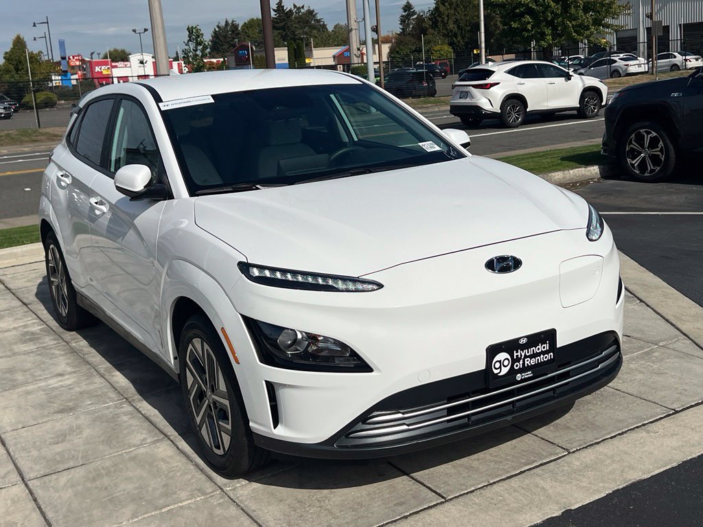 Certified 2023 Hyundai Kona SE FWD image 3