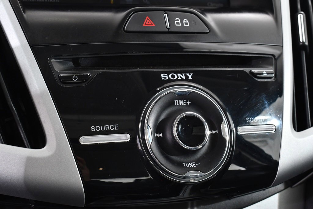 Used 2014 Ford Focus SE w/ Equipment Group 201A image 29