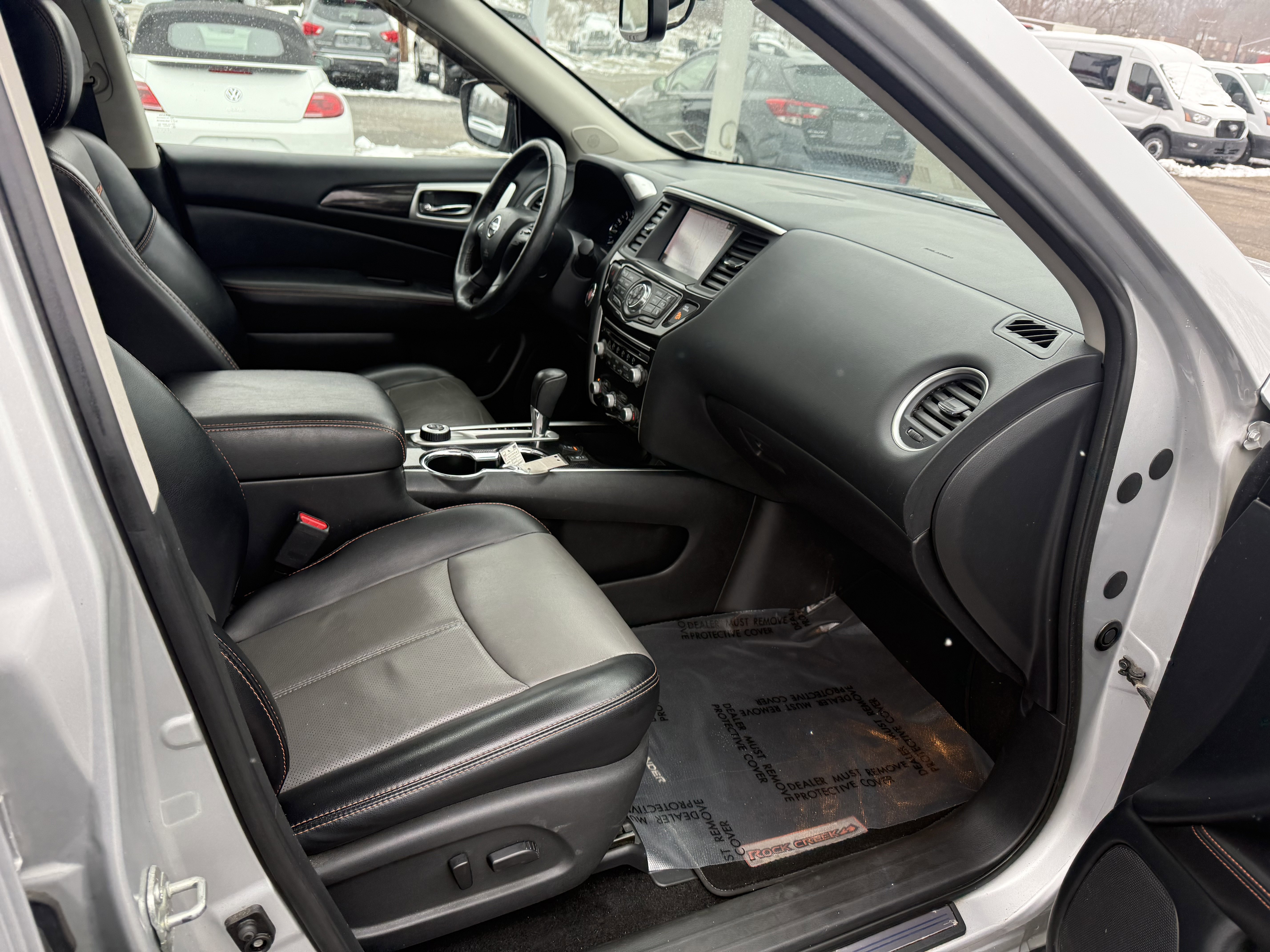 Used 2019 Nissan Pathfinder SL image 13