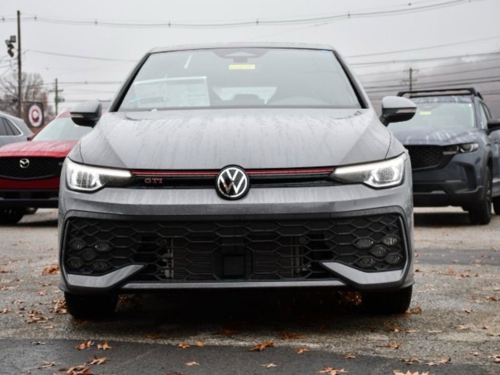New 2026 Volkswagen GTI SE FWD image 2