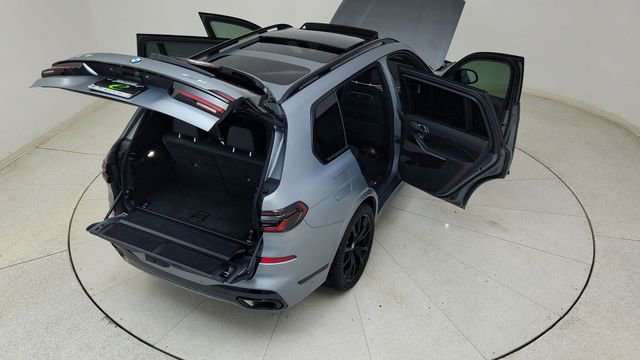 Used 2024 BMW X7 xDrive40i w/ M Sport Package image 91