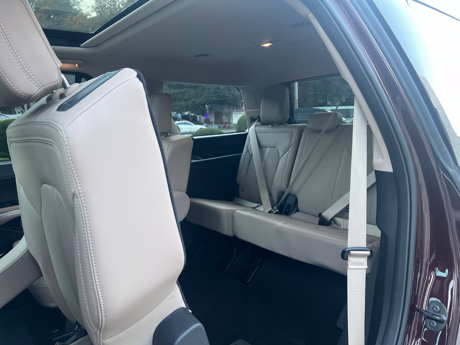 Certified 2024 Ford Expedition Limited AWD/4WD image 18