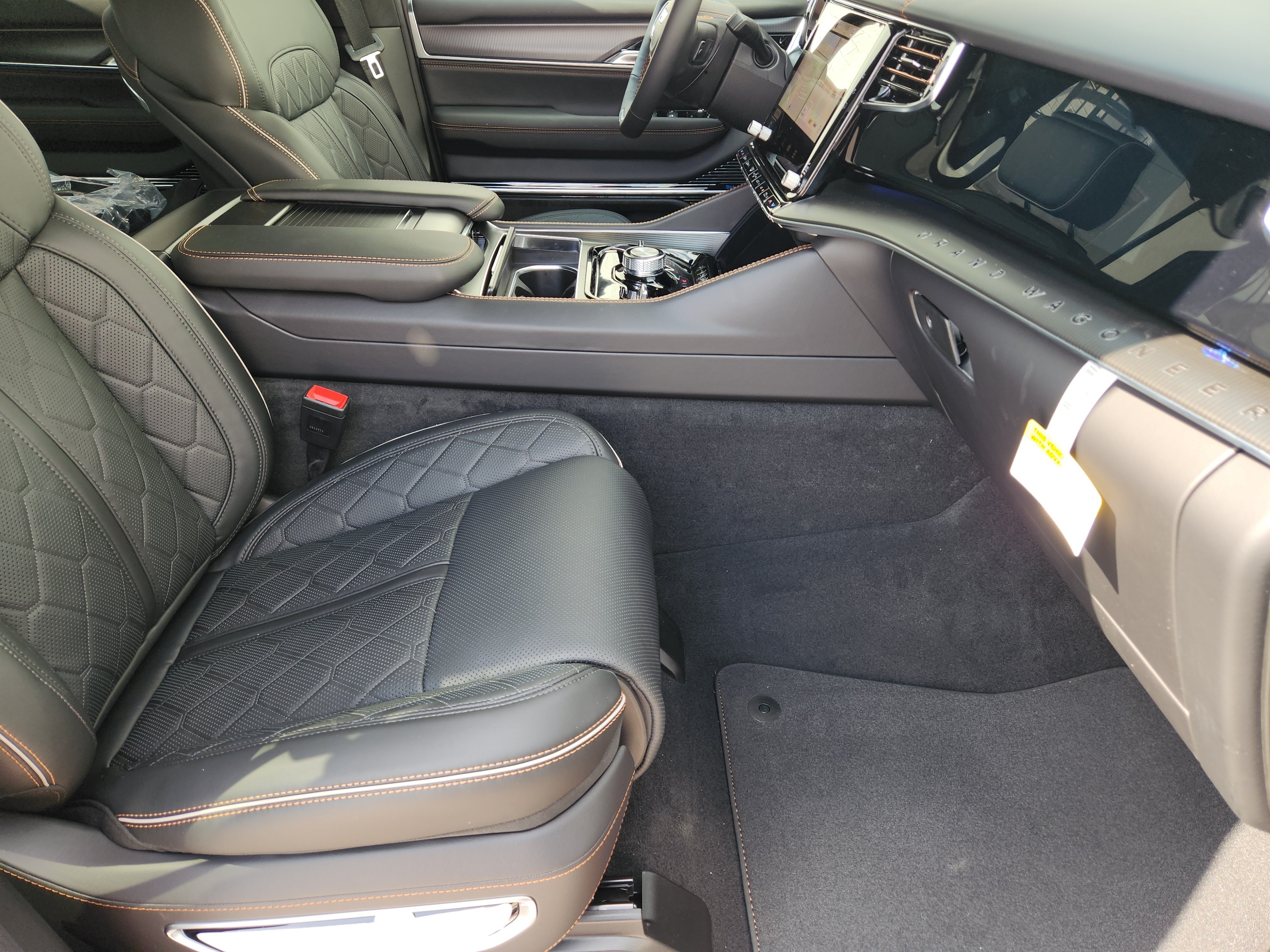 New 2026 Jeep Grand Wagoneer Summit AWD/4WD image 11