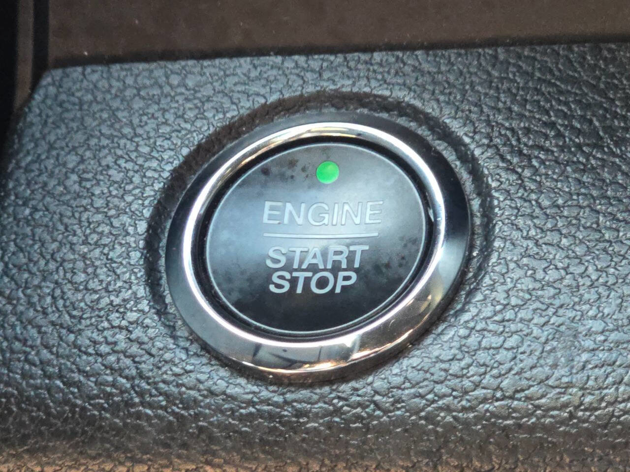 Used 2019 Ford Expedition Max XLT w/ Equipment Group 202A image 19