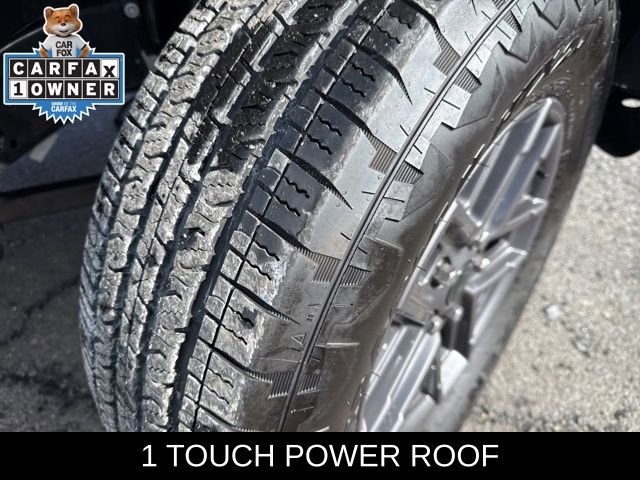 Used 2025 Jeep Wrangler Sport S image 9