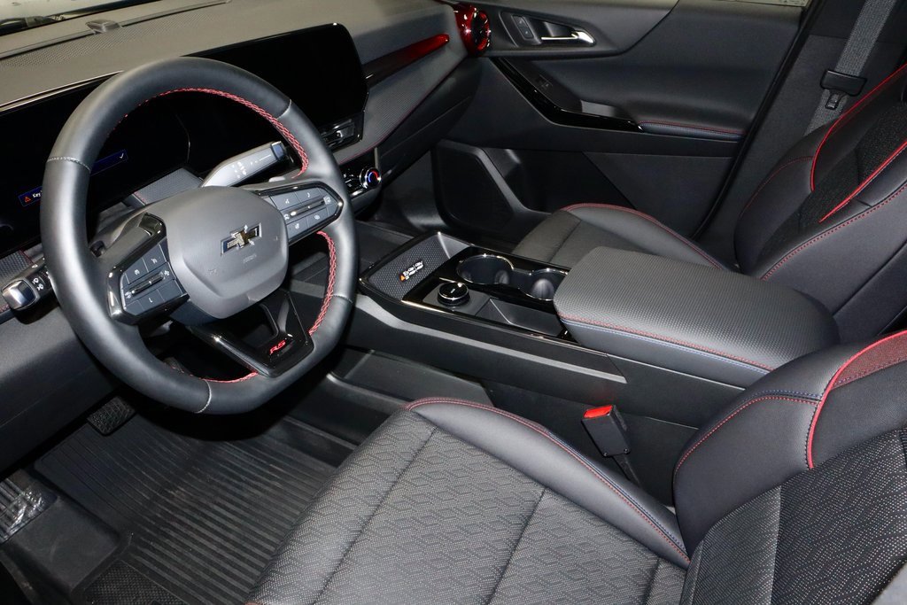 Used 2025 Chevrolet Equinox RS w/ Safety and Technology Package image 23