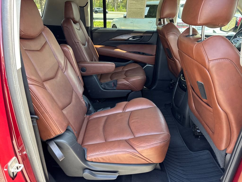 Used 2018 Cadillac Escalade ESV Premium Luxury image 15