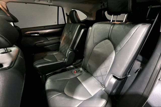 Used 2021 Toyota Highlander Platinum AWD/4WD image 29