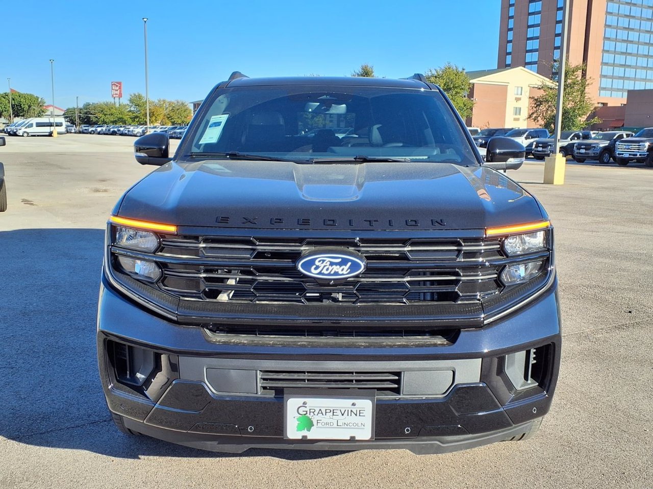New 2027 Ford Expedition Max Platinum w/ Stealth Performance Package AWD/4WD image 2