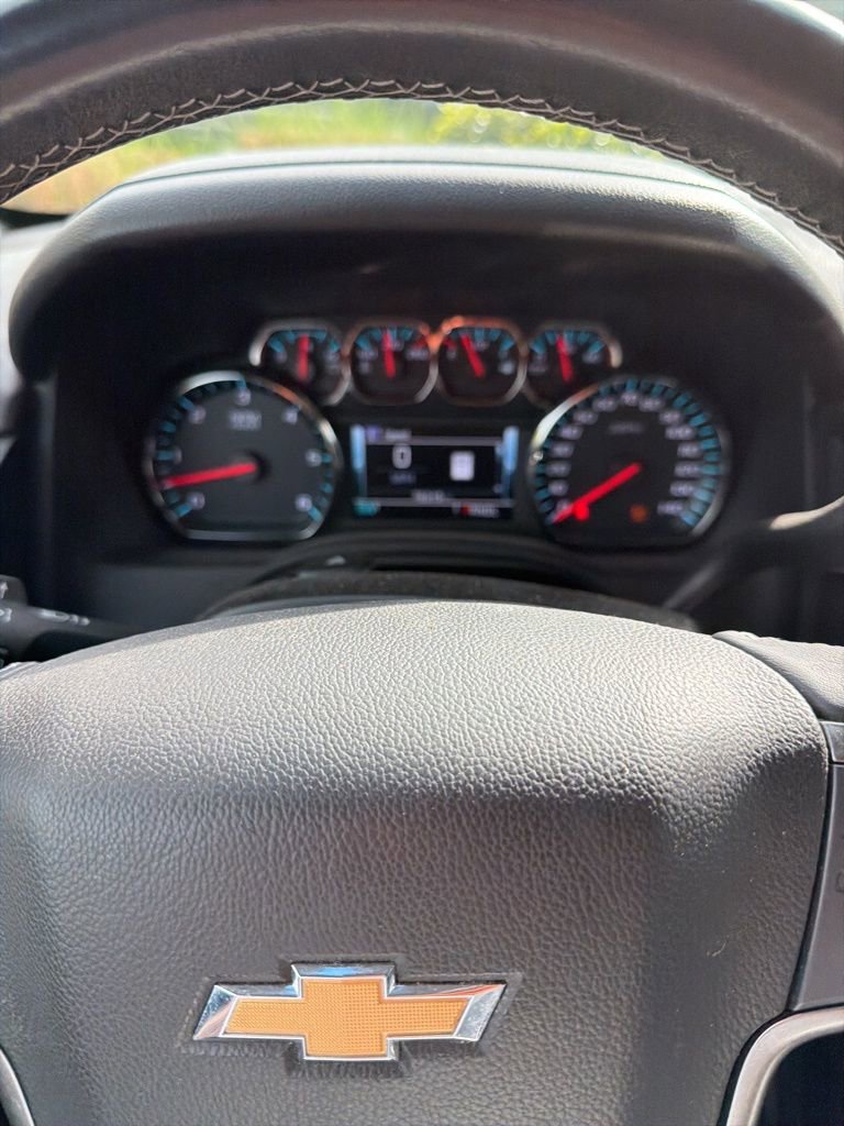 Used 2018 Chevrolet Tahoe LT image 2