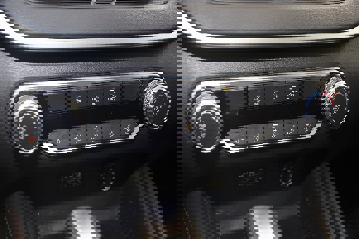 Used 2021 Nissan Altima 2.5 SR image 22