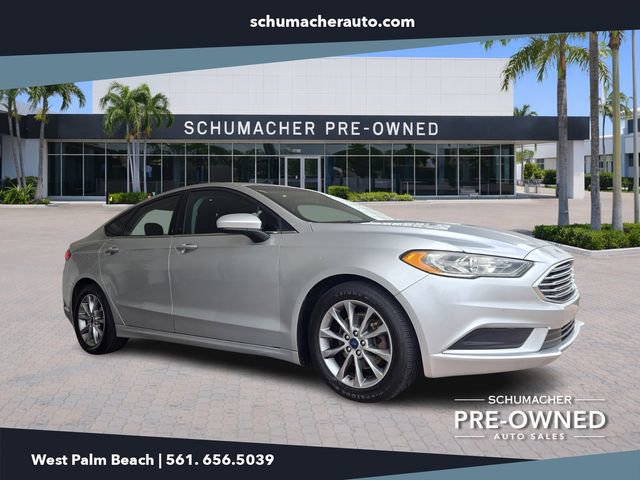 Used 2017 Ford Fusion SE w/ Fusion SE Technology Package image 1