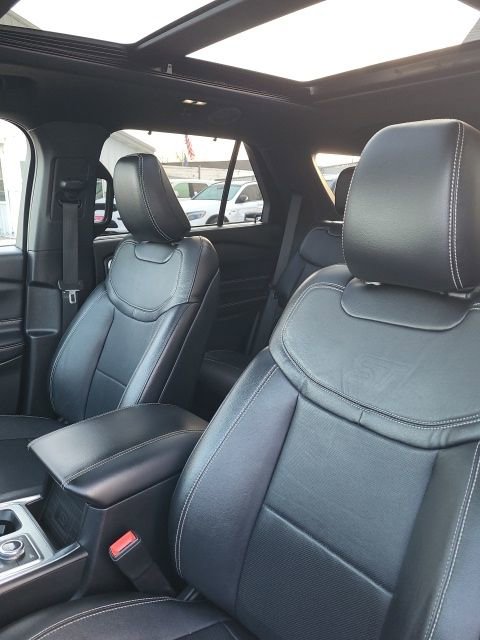 Used 2020 Ford Explorer ST w/ ST Street Pack image 15
