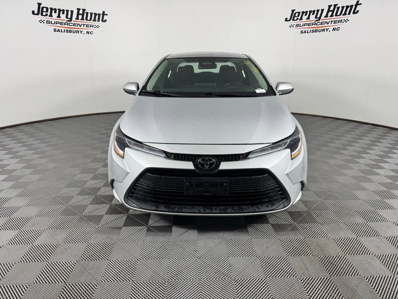 Used 2024 Toyota Corolla LE image 6