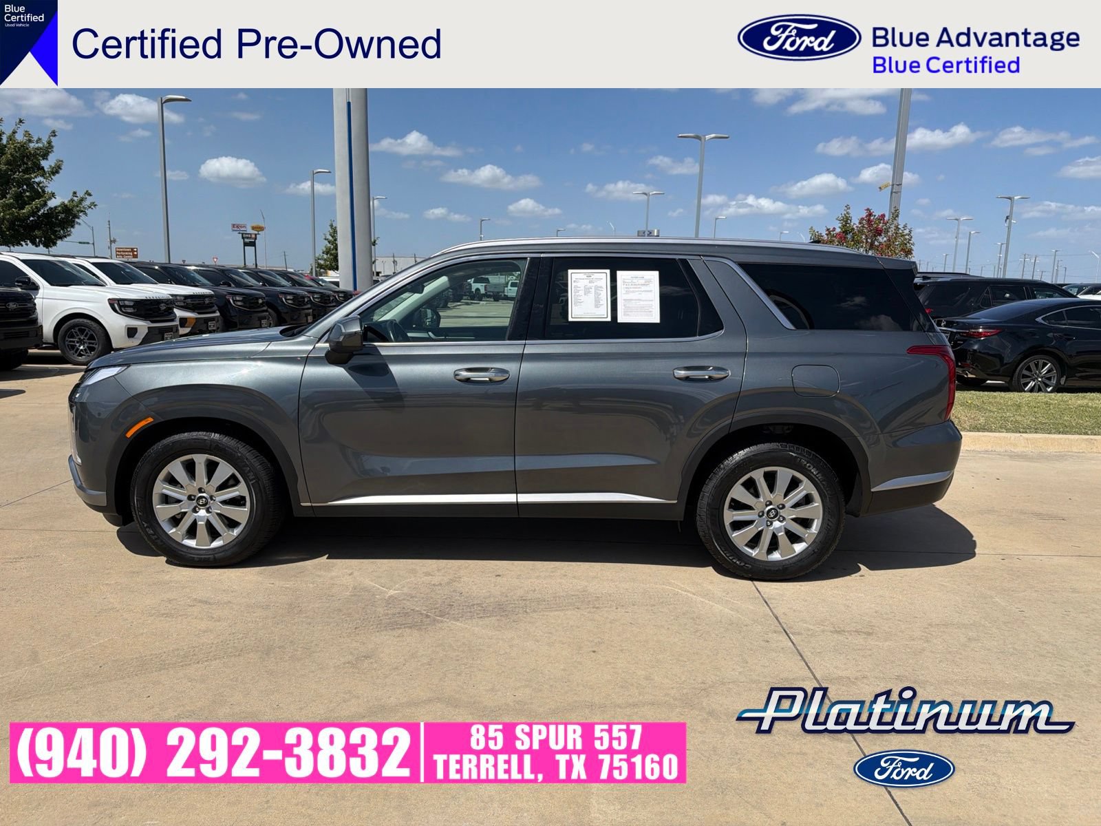 Used 2024 Hyundai Palisade SEL FWD image 2
