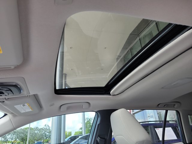 Used 2026 Toyota Corolla Cross LE w/ Moonroof Package FWD image 23