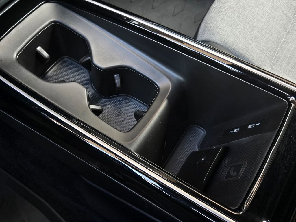 Used 2023 Volkswagen ID.4 Pro image 18