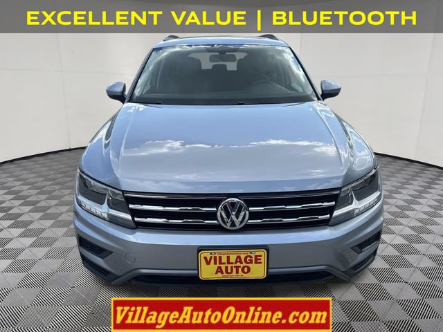 Used 2020 Volkswagen Tiguan SE w/ Panoramic Sunroof Package AWD/4WD image 6