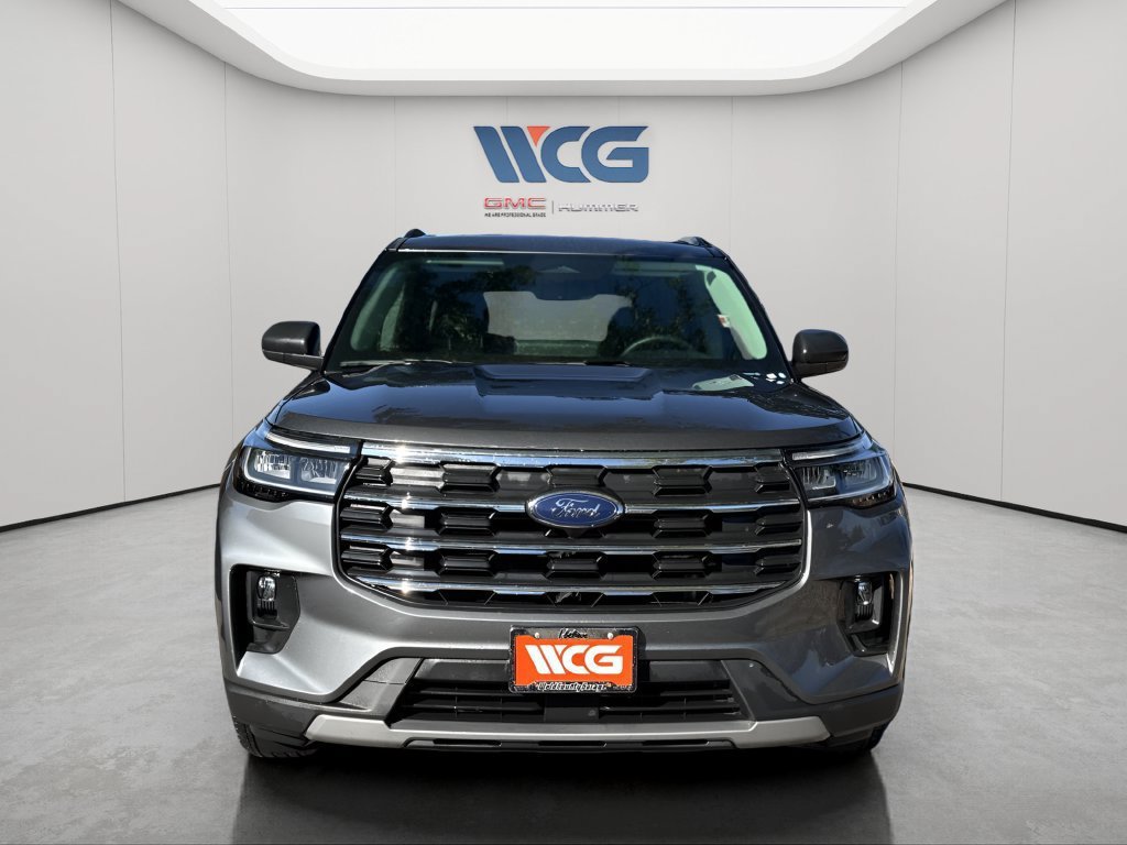 Used 2025 Ford Explorer Active w/ Active Comfort Package AWD/4WD image 8