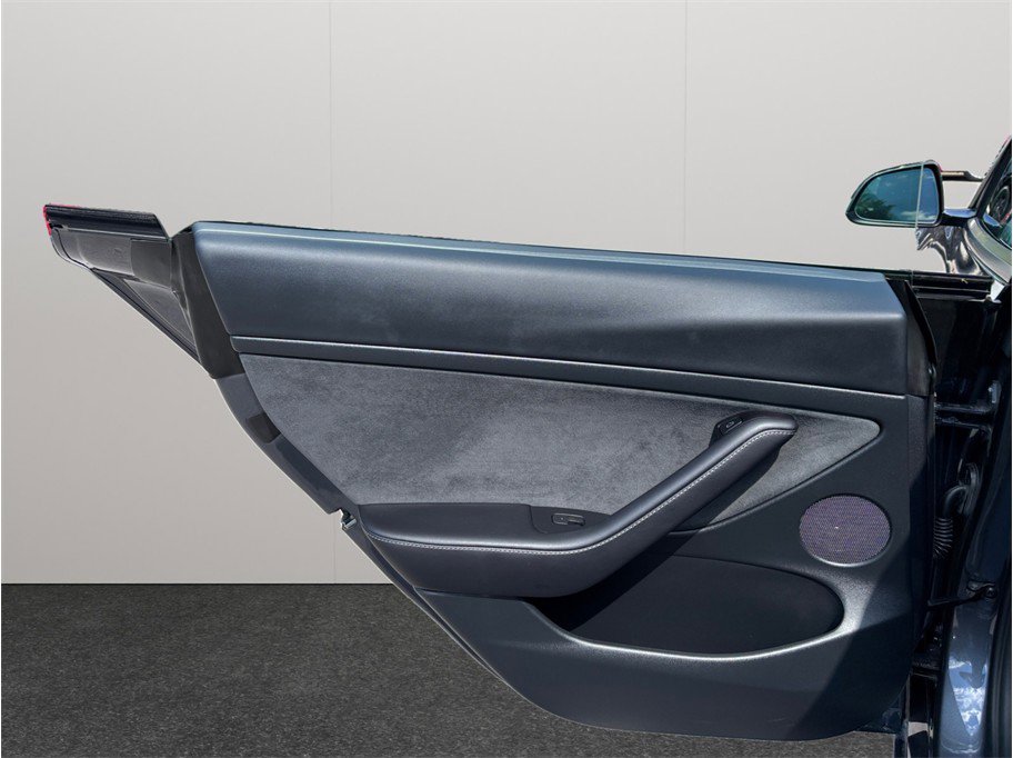 Used 2023 Tesla Model 3 Standard Range RWD image 33