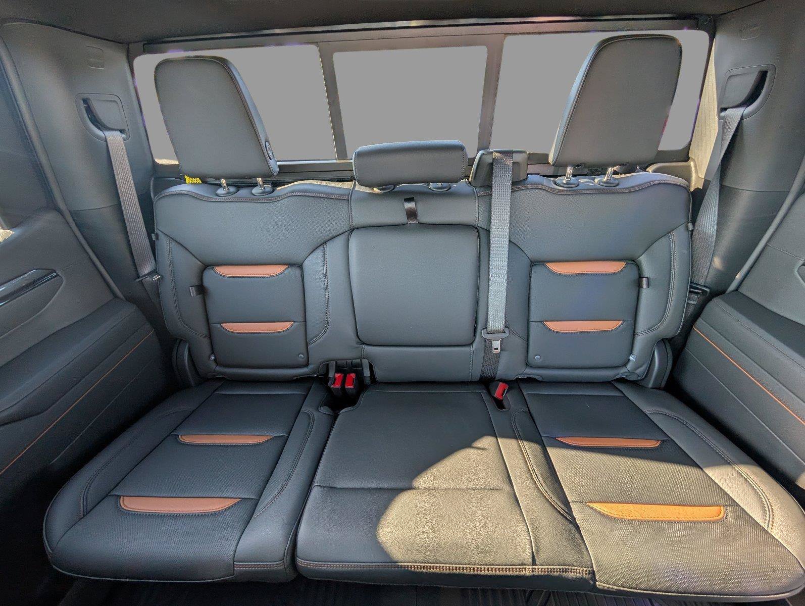 New 2026 GMC Sierra 1500 AT4 w/ AT4 Premium Package AWD/4WD image 32