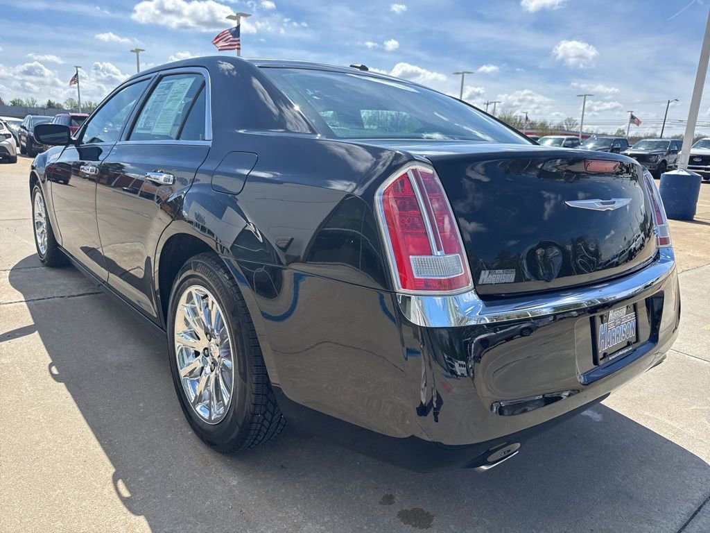 Used 2013 Chrysler 300 C image 6