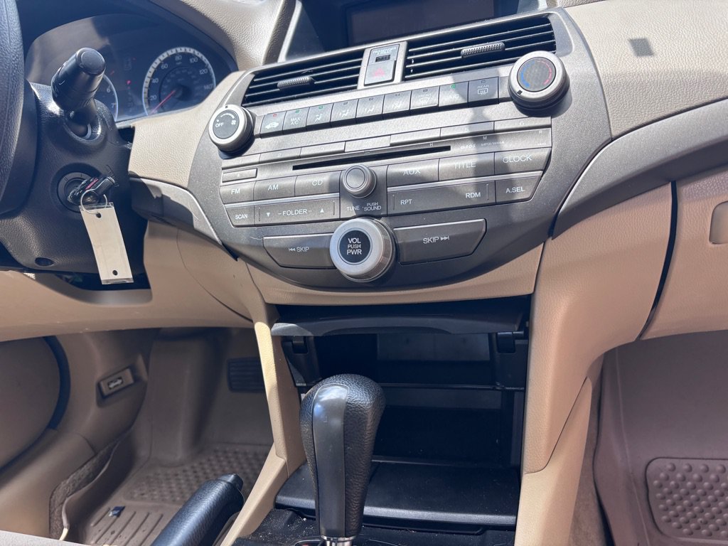 Used 2010 Honda Accord LX image 12