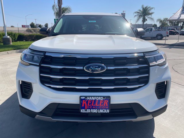 New 2026 Ford Explorer Active RWD image 8