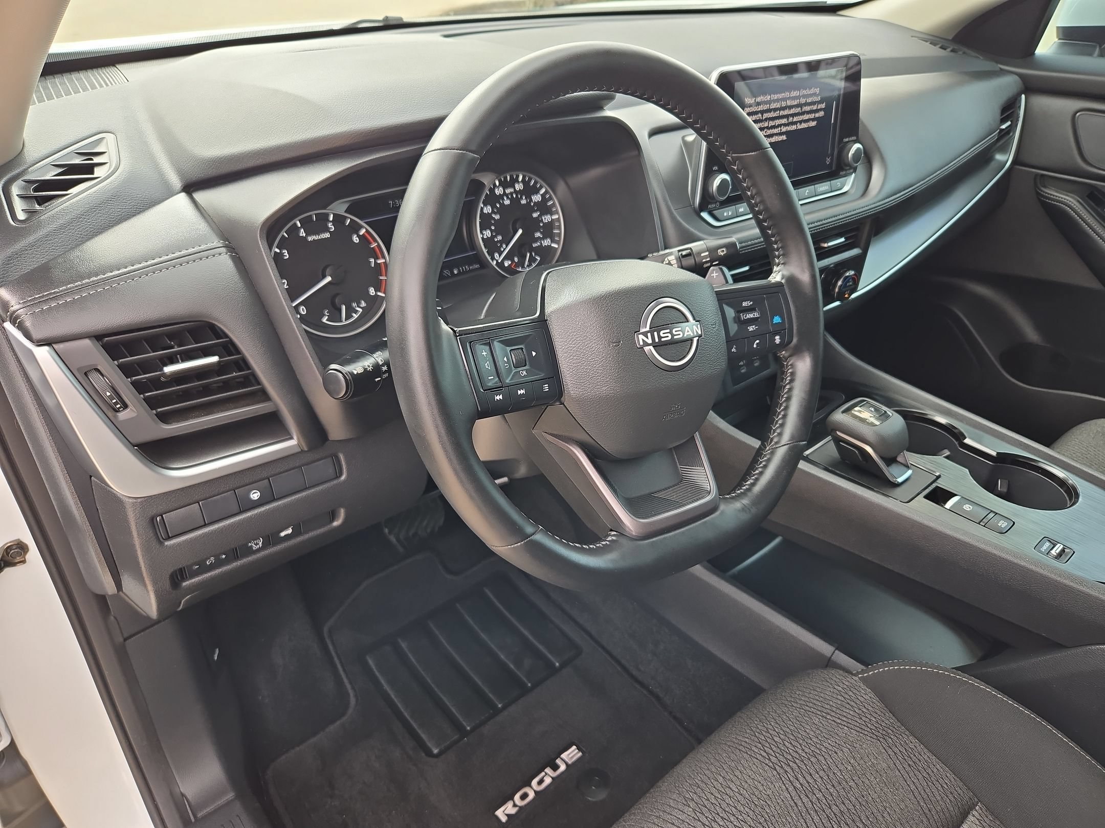 Certified 2026 Nissan Rogue SV FWD image 10