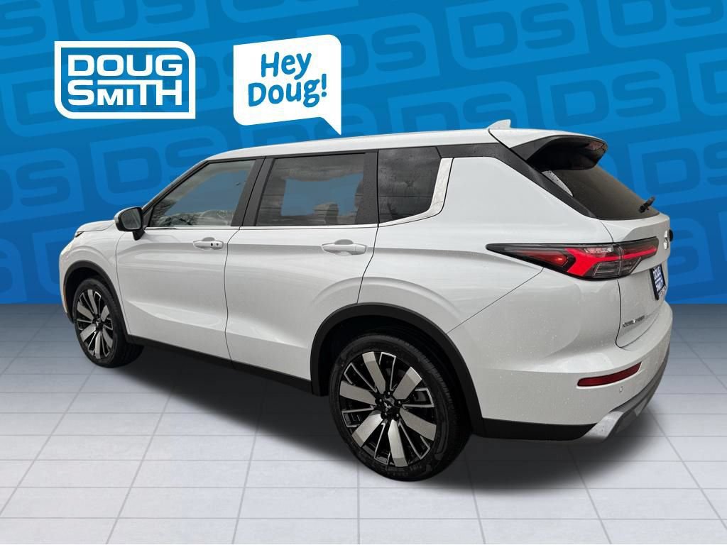 New 2026 Mitsubishi Outlander SE FWD image 2