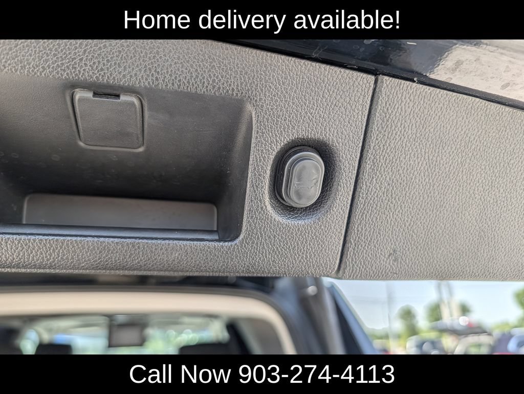 Used 2016 GMC Yukon Denali w/ Open Road Package RWD image 37