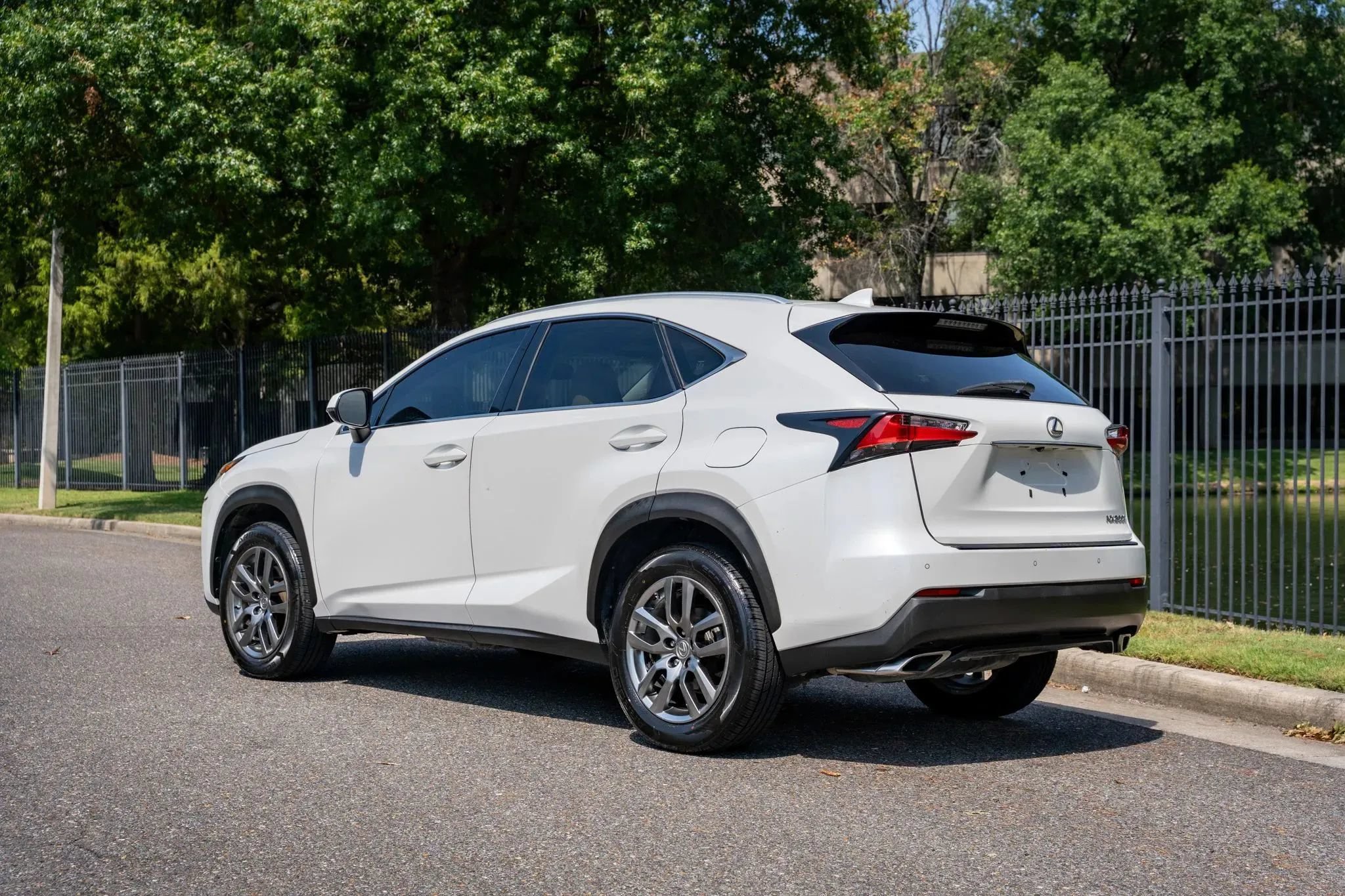 Used 2016 Lexus NX 200t FWD w/ Premium Package image 8