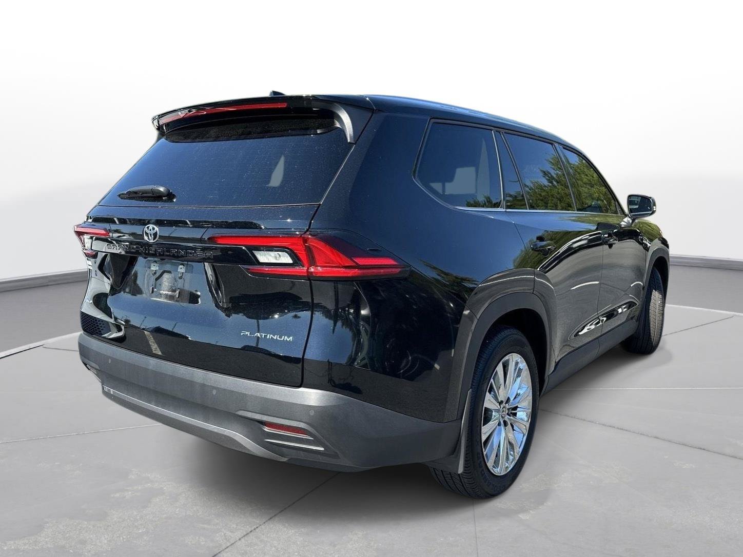 Used 2026 Toyota Grand Highlander AWD image 6