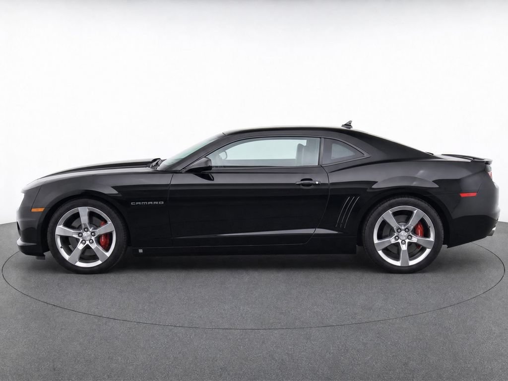 Used 2010 Chevrolet Camaro SS RWD image 6