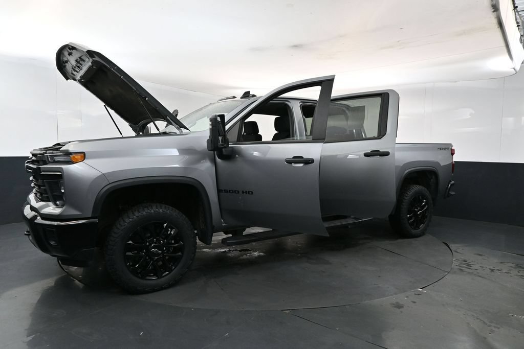 Used 2026 Chevrolet Silverado 2500 Custom w/ Custom Convenience Package AWD/4WD image 27