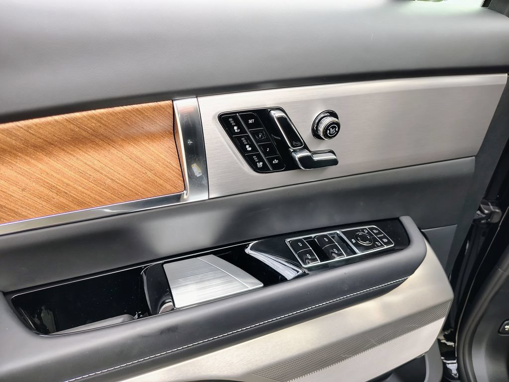 New 2027 Cadillac Vistiq Premium Luxury AWD/4WD image 19