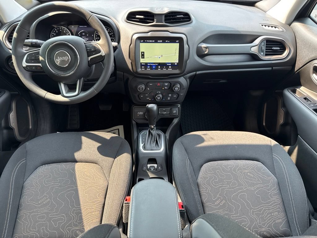 Used 2023 Jeep Renegade Latitude w/ Sun/Sound Group AWD/4WD image 17