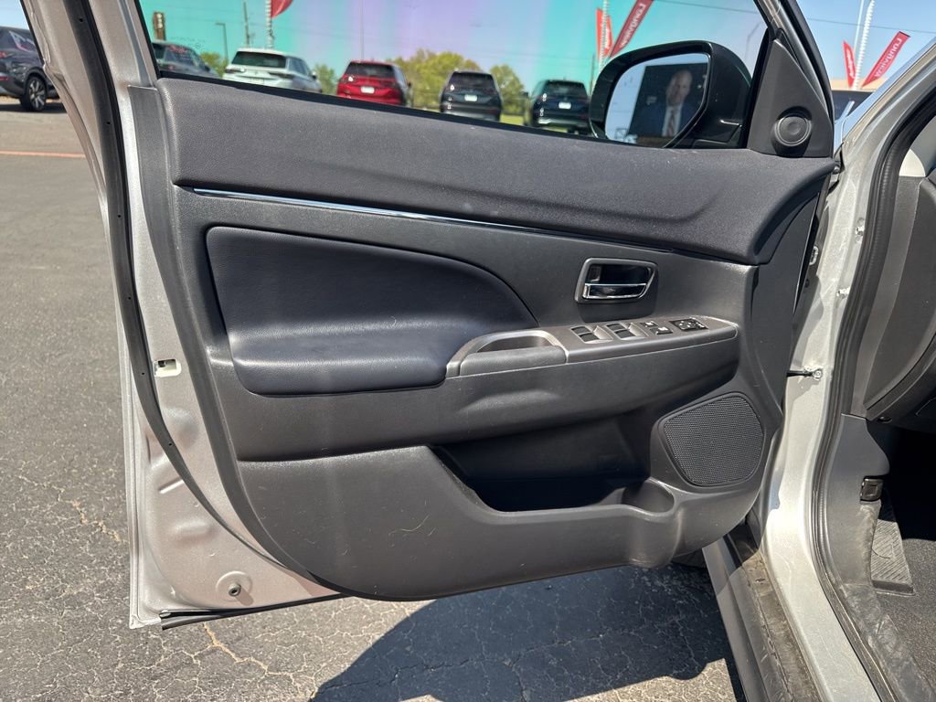 Used 2024 Mitsubishi Outlander Sport ES image 11
