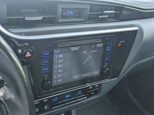 Used 2018 Toyota Corolla XLE FWD image 18