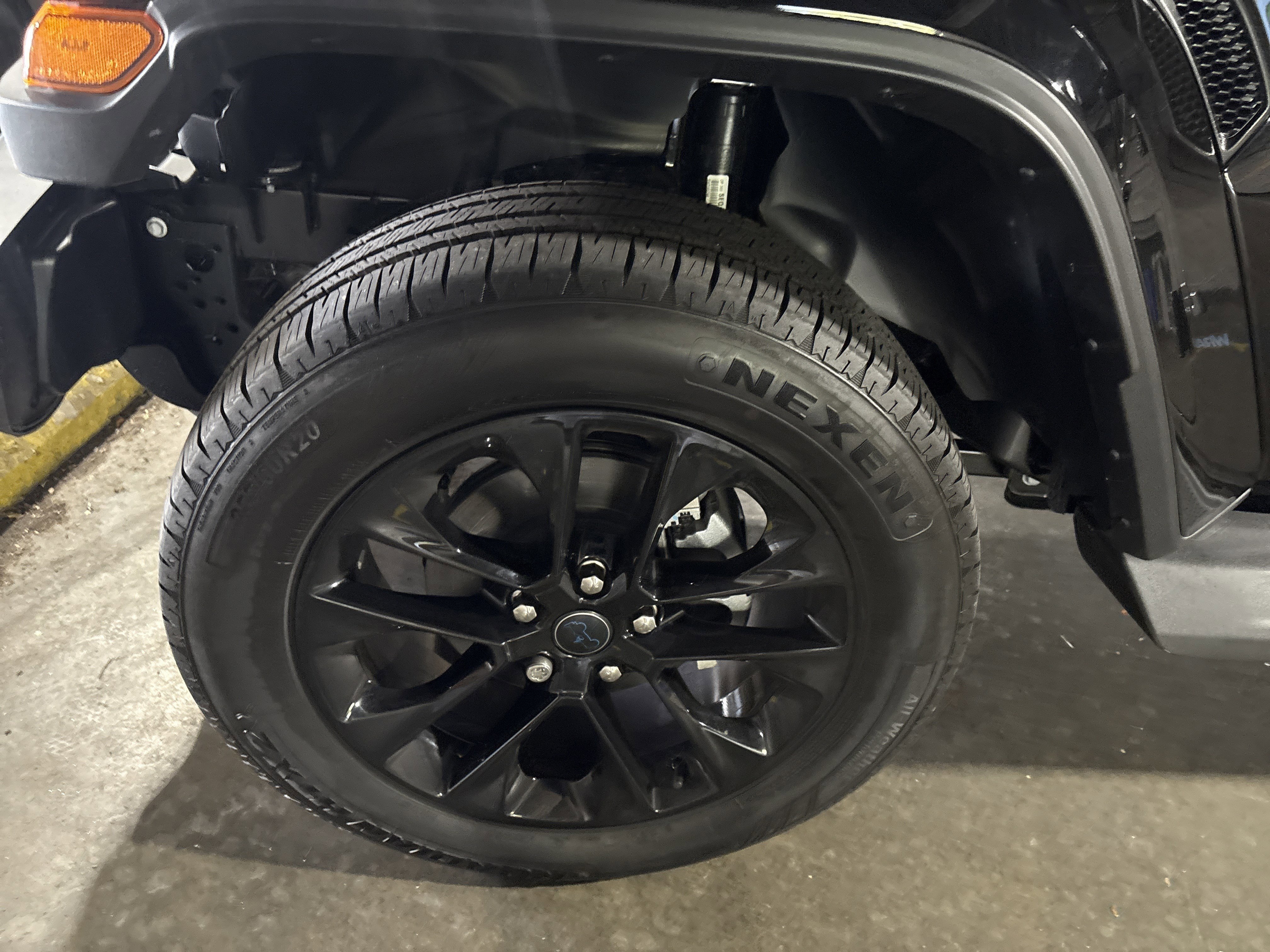 Certified 2025 Jeep Wrangler Sahara image 16