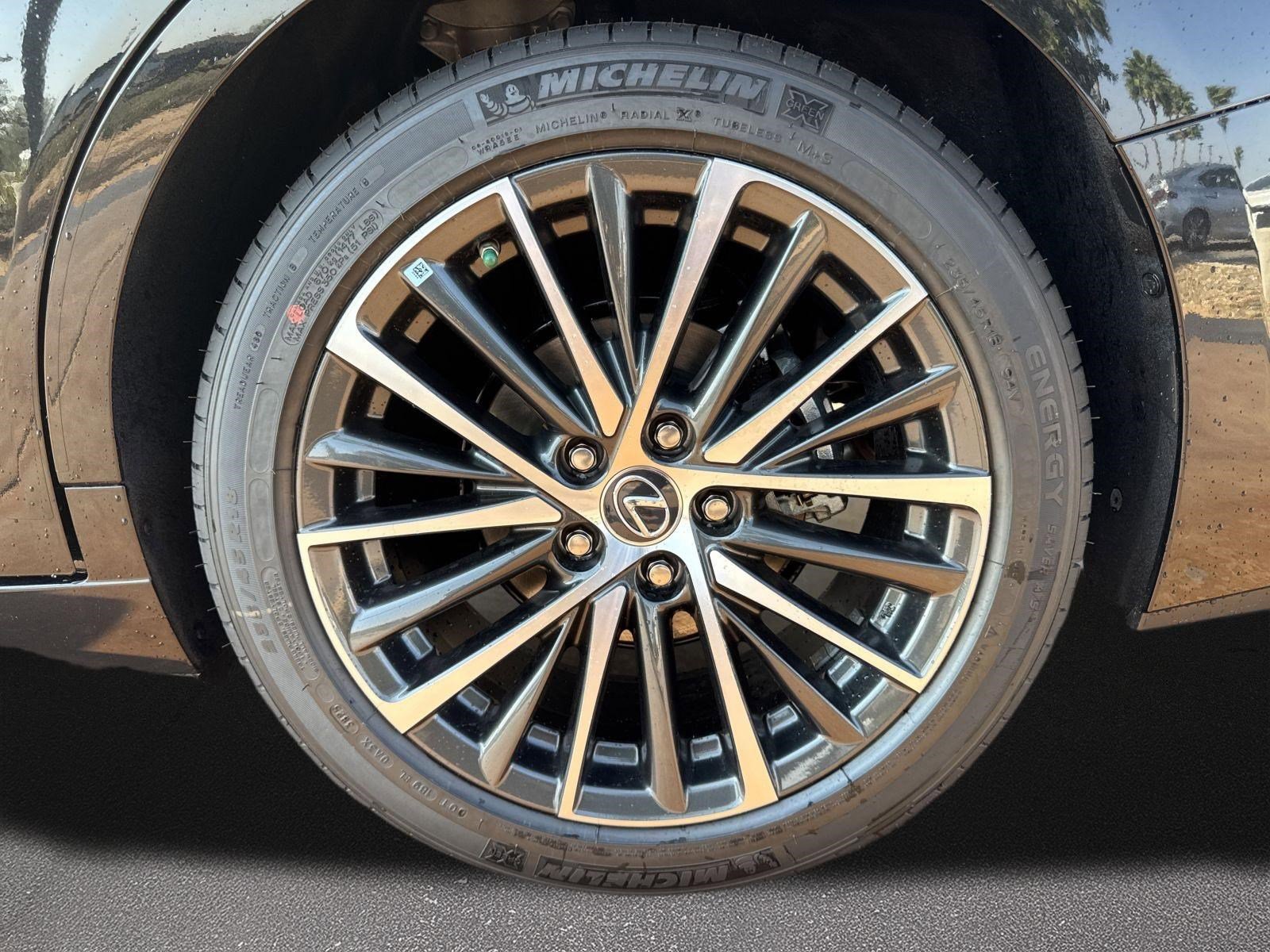 New 2025 Lexus ES 350 w/ Premium Package image 7