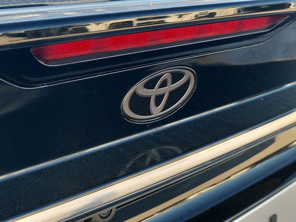 New 2026 Toyota Prius Plug-In Hybrid image 40