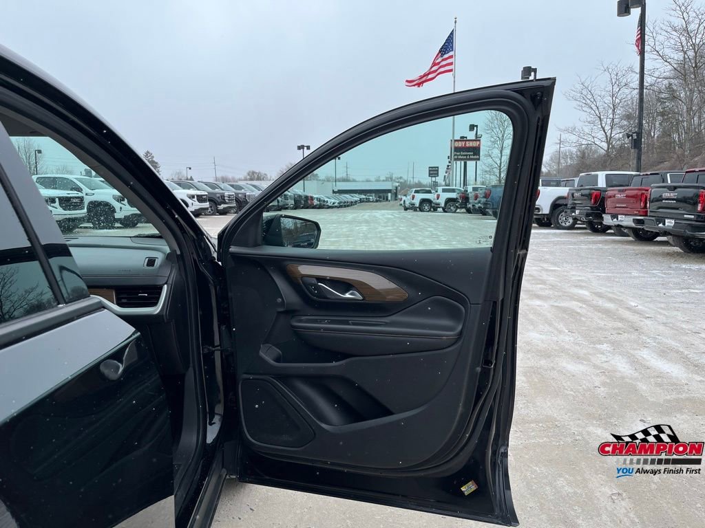 Used 2018 GMC Terrain SLE w/ Driver Convenience Package AWD/4WD image 39