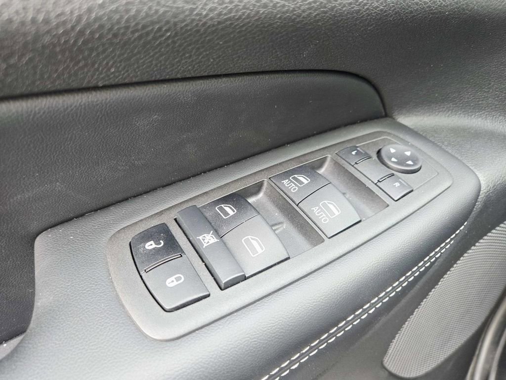 Used 2021 Jeep Grand Cherokee Limited w/ Quick Order Package 2GK 80th image 38