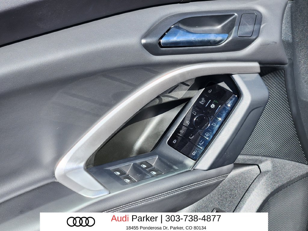 Used 2025 Audi Q5 Premium Plus w/ Premium Plus AWD/4WD image 6