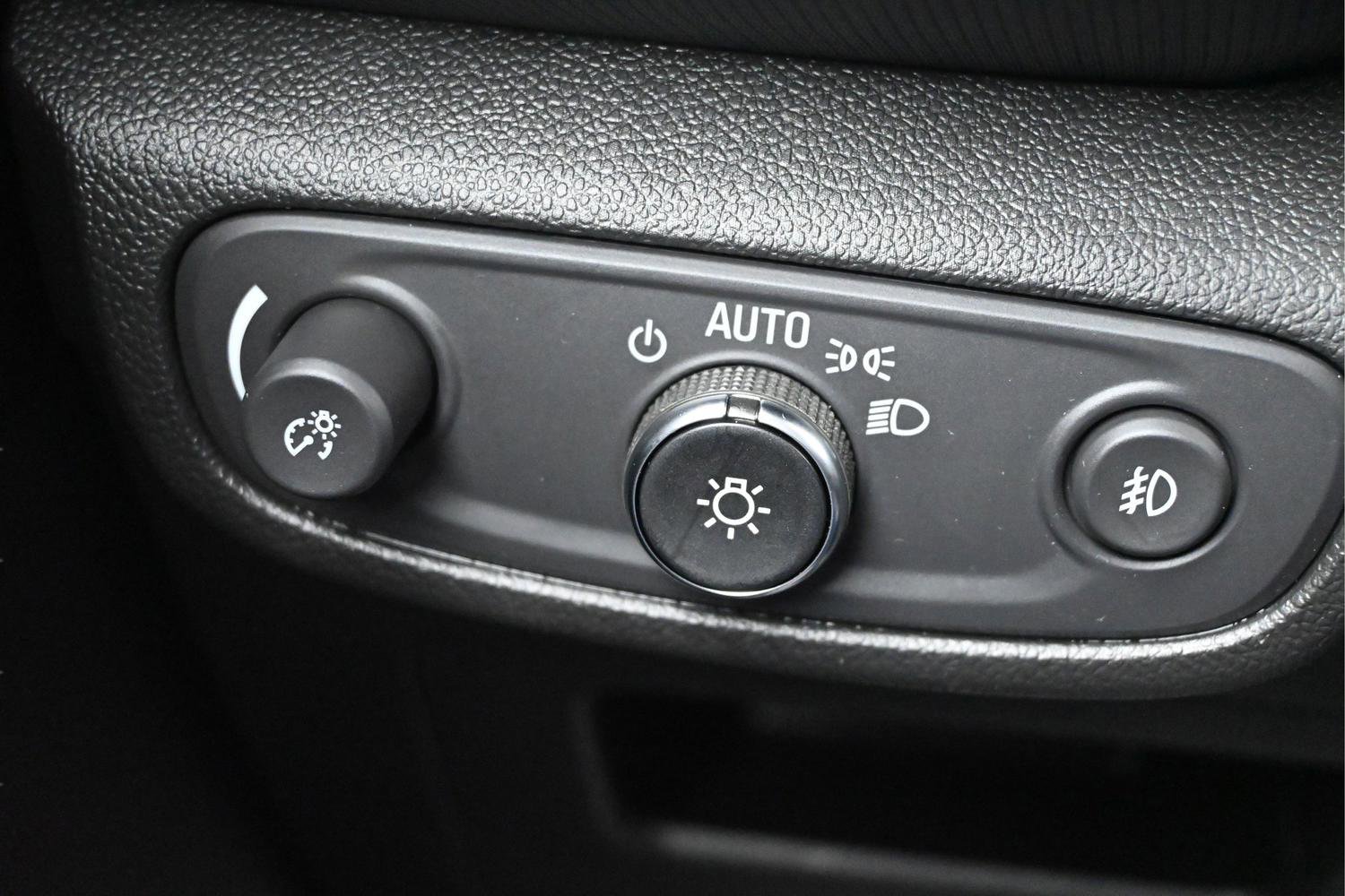 Used 2023 Chevrolet TrailBlazer LT w/ Convenience Package image 12